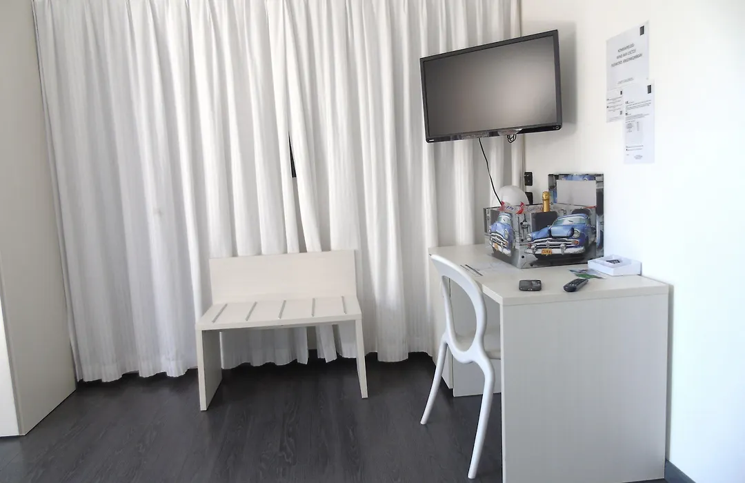 Areté Luxury Room-1